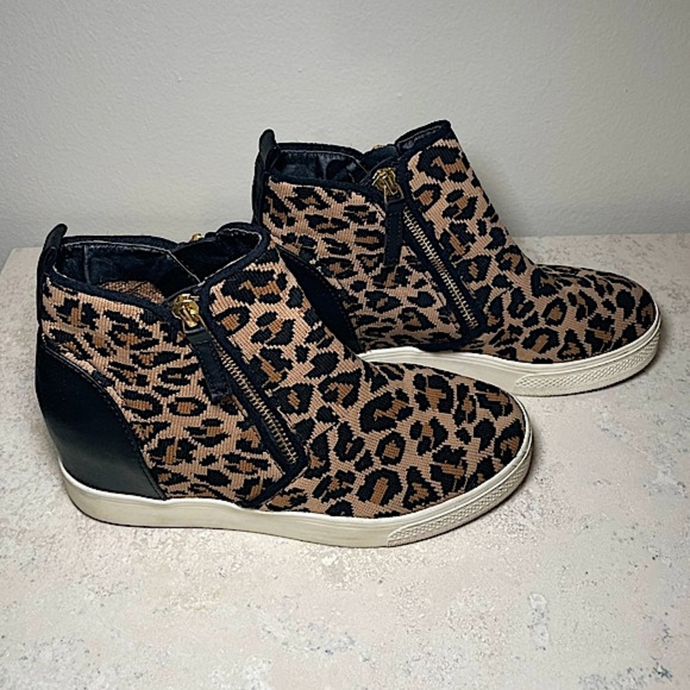 Steve Madden Leopard Wedge Platform Shoes Size 7